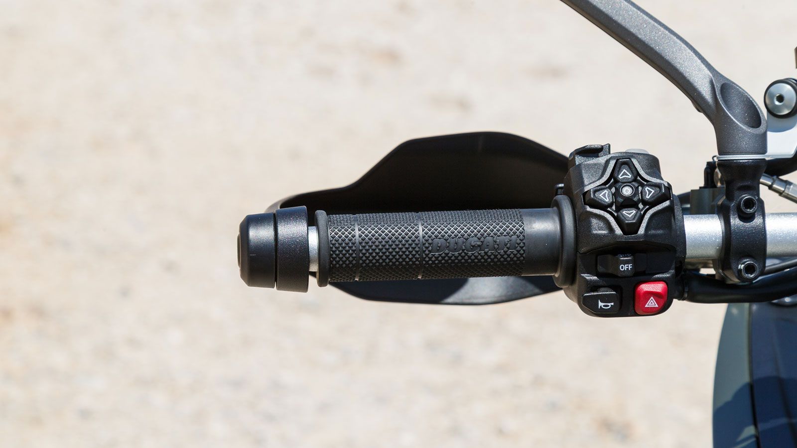 Αριστερός διακόπτης.