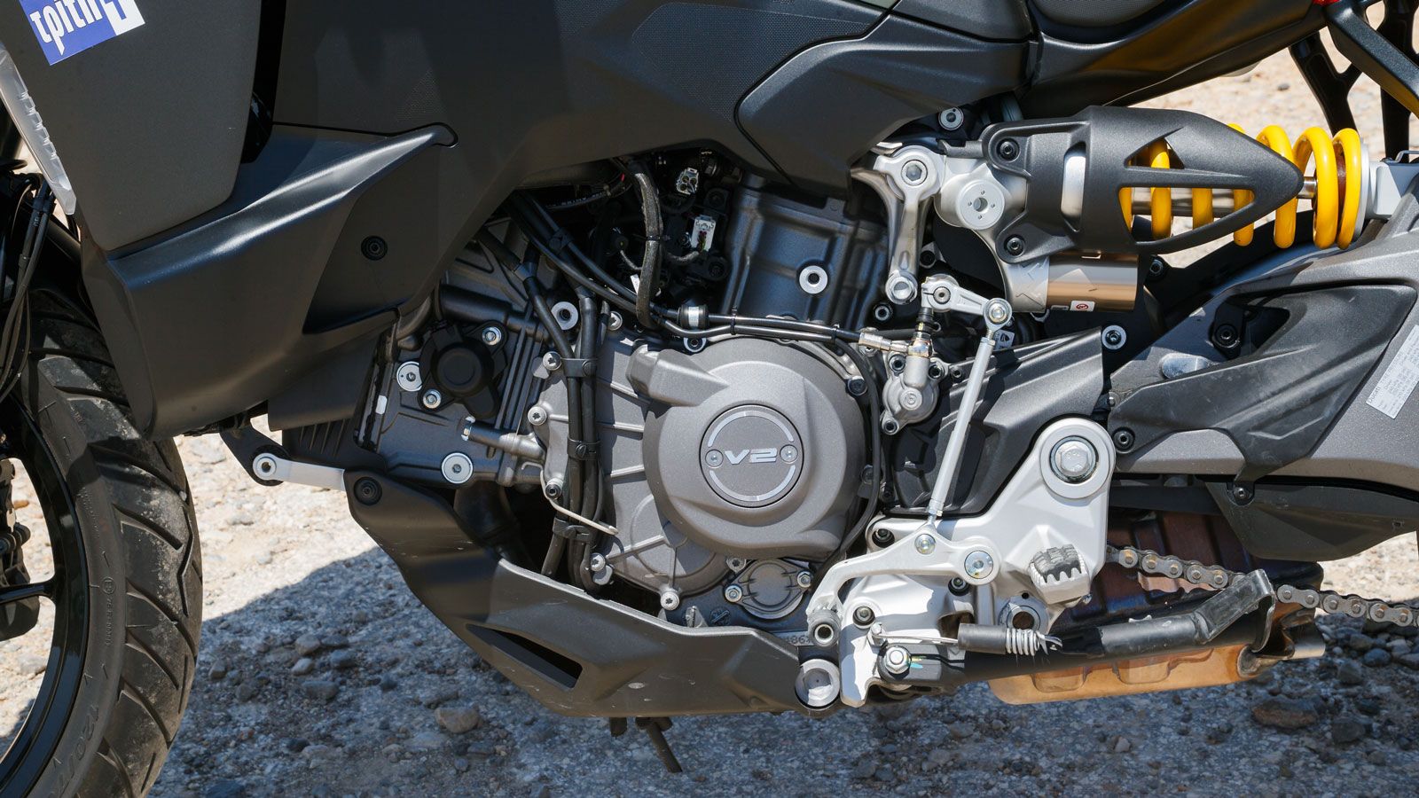 Οι μπιέλες σε συνδυασμό με το βολάν έχουν αυξημένη κατά 12% αδράνεια σε σχέση με το Hardware που χρησιμοποιείται στα Streetfighter & Panigale, για μία