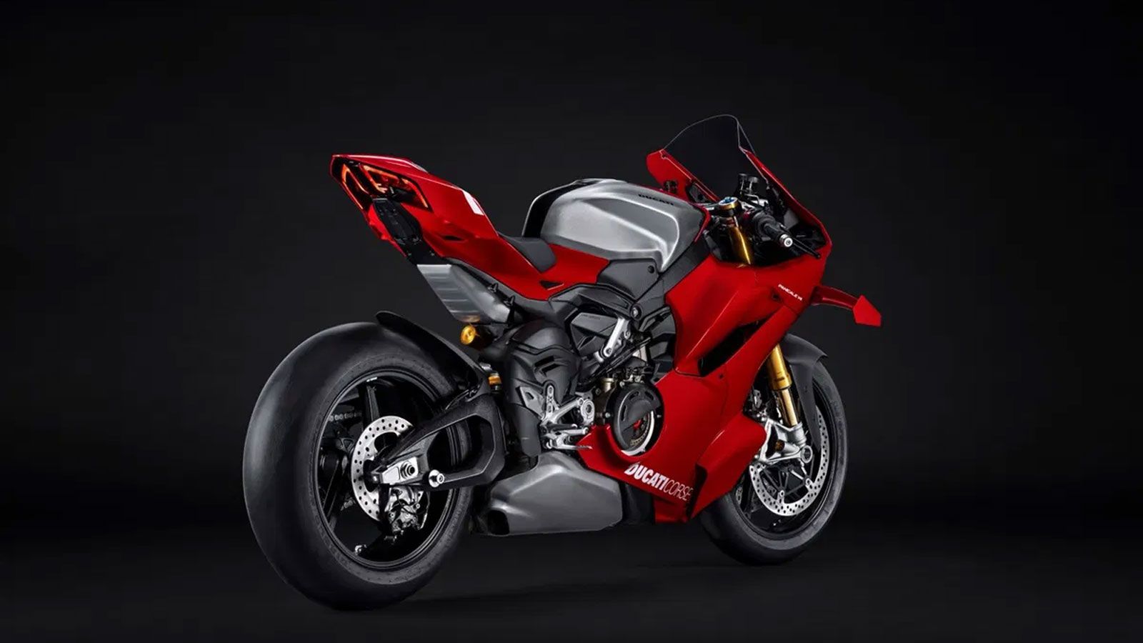 Στα ηλεκτρονικά, η Ducati εξοπλίζει το μοντέλο με το νέο Ducati Vehicle Observer (DVO), που ελέγχει το ABS Cornering και το φρένο κινητήρα με μεγαλύτε