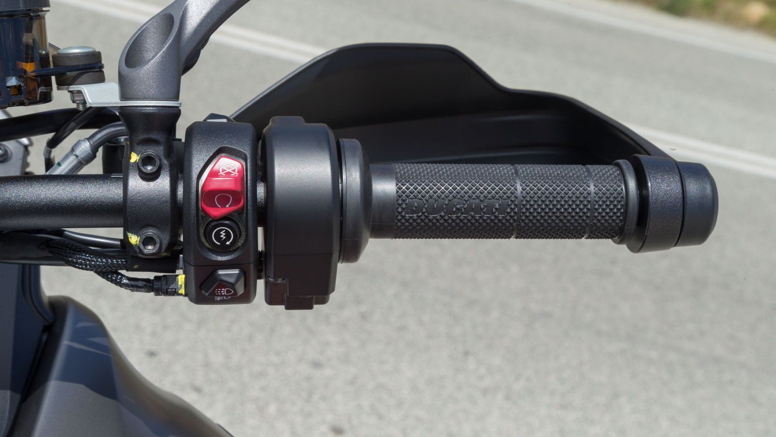 Δεξί γκριπ τιμονιού