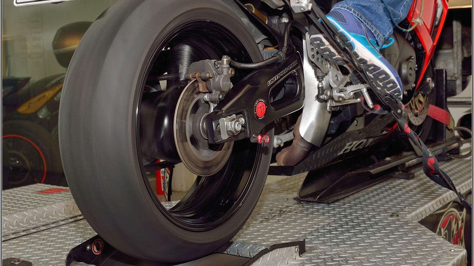 Το δυναμόμετρο θα σου δώσει το νούμερο της πραγματικής ισχύος που μπορείς ουσιαστικά να εκμεταλλευτείς. 