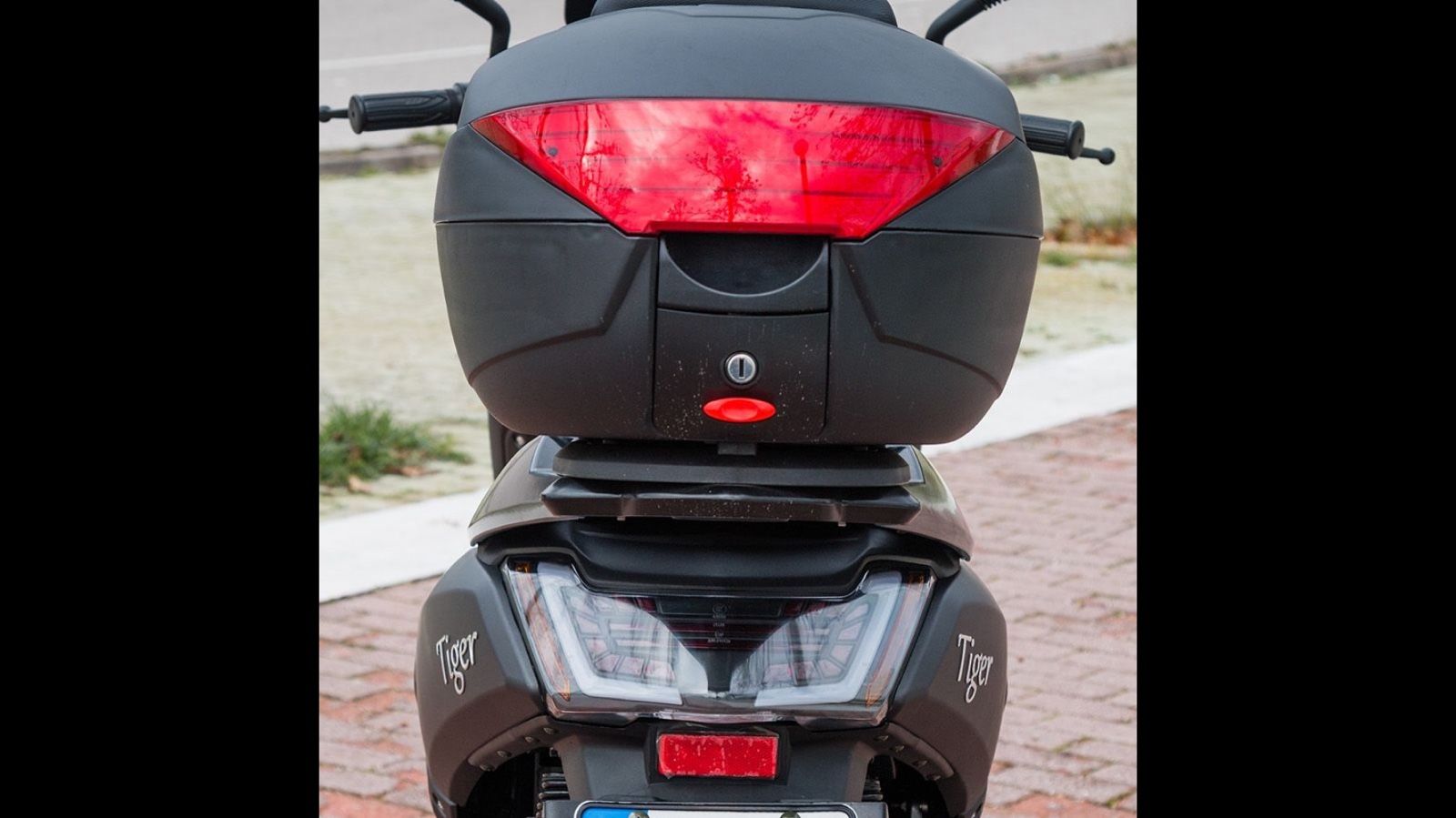 ESF EFUN TIGER-R: Με κινητήρα 7000W, πλέον και με αποσπώμενη μπαταρία