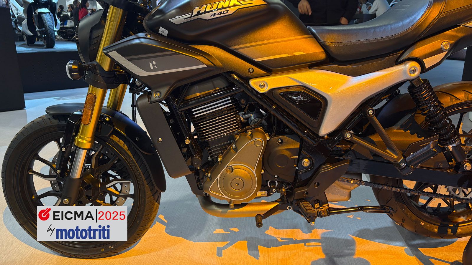 Τα νούμερα απόδοσης ωστόσο, έρχονται να δώσουν μια διαφορετική εικόνα. Η μέγιστη ιπποδύναμη βρίσκεται στα 27 άλογα στις 6.000 σ.α.λ. , ενώ τα 36 Νm ρο