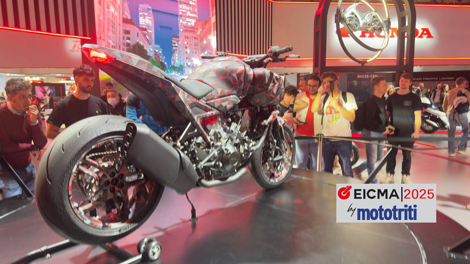 EICMA 2025 - Honda V3R 900
