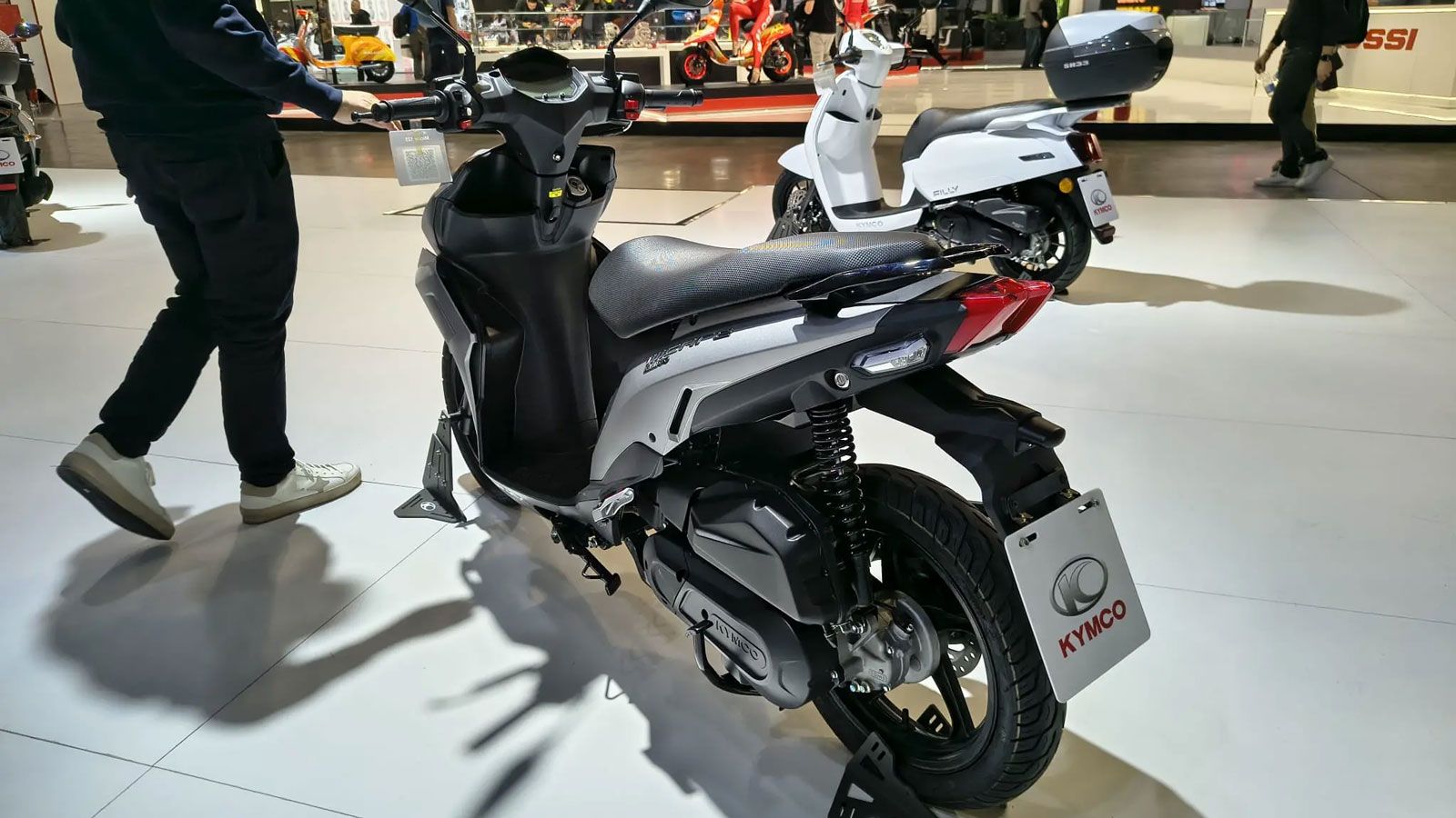  Με καθαρή αστική ταυτότητα, το Micare 125 απευθύνεται σε όσους αναζητούν εύκολη, οικονομική και πρακτική μετακίνηση στα στενά και πολυσύχναστα σημεία