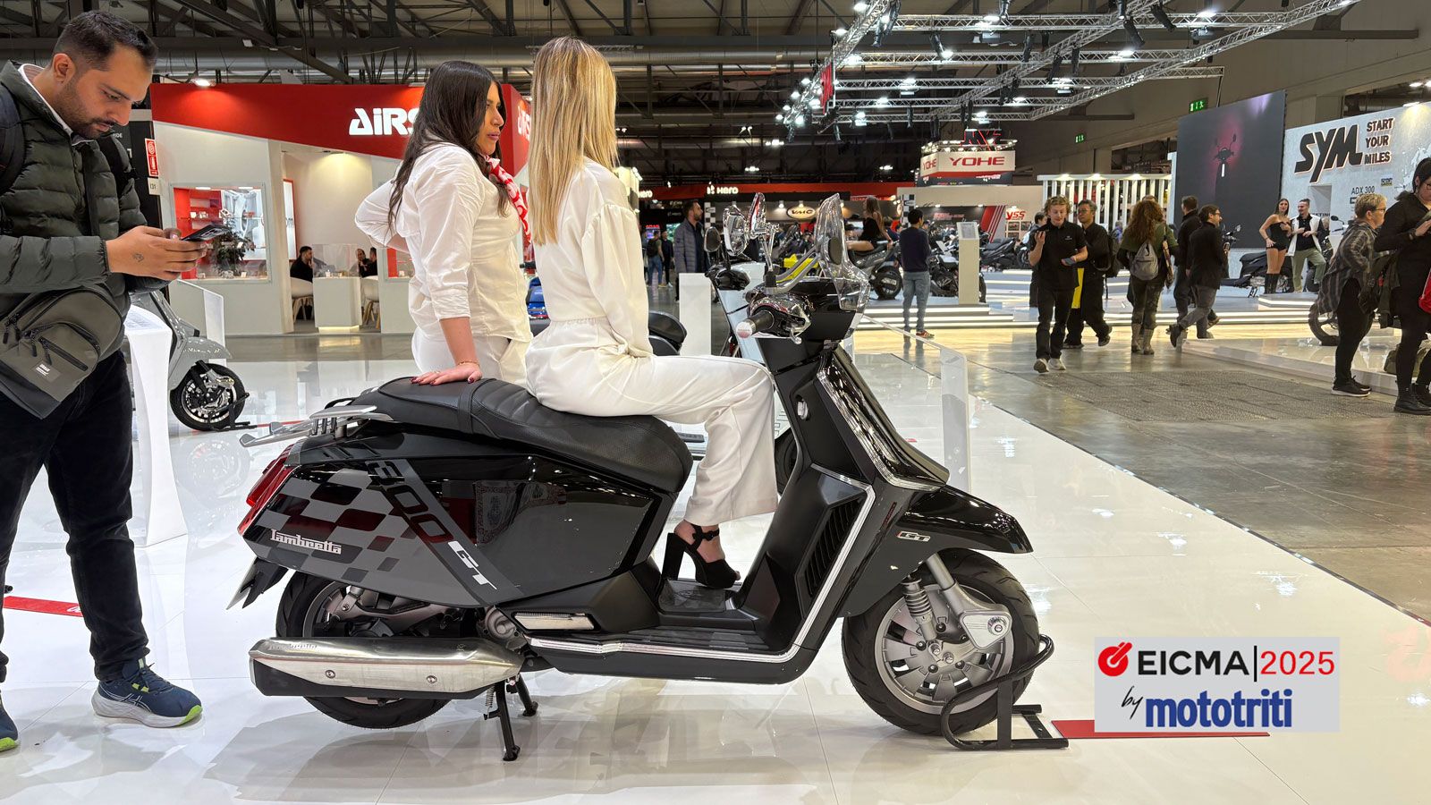 Η Lambretta δίνει την ονομασία LSP (Lambretta Super Perfomance) στον καινούριο, υδρόψυκτο  κινητήρα των 275 κυβικών, που βρίσκεται στην καρδιά της Χ30