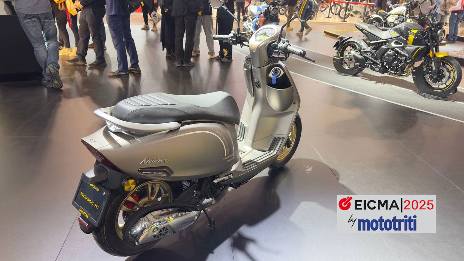 Ο αερόψυκτος κινητήρας των 125 κυβικών εκατοστών αποδίδει 6,9 kW ( 9,5 ίππους) στις 7.500 rpm και 10 Nm στις 5.500 rpm, με τελική ταχύτητα που φτάνει 