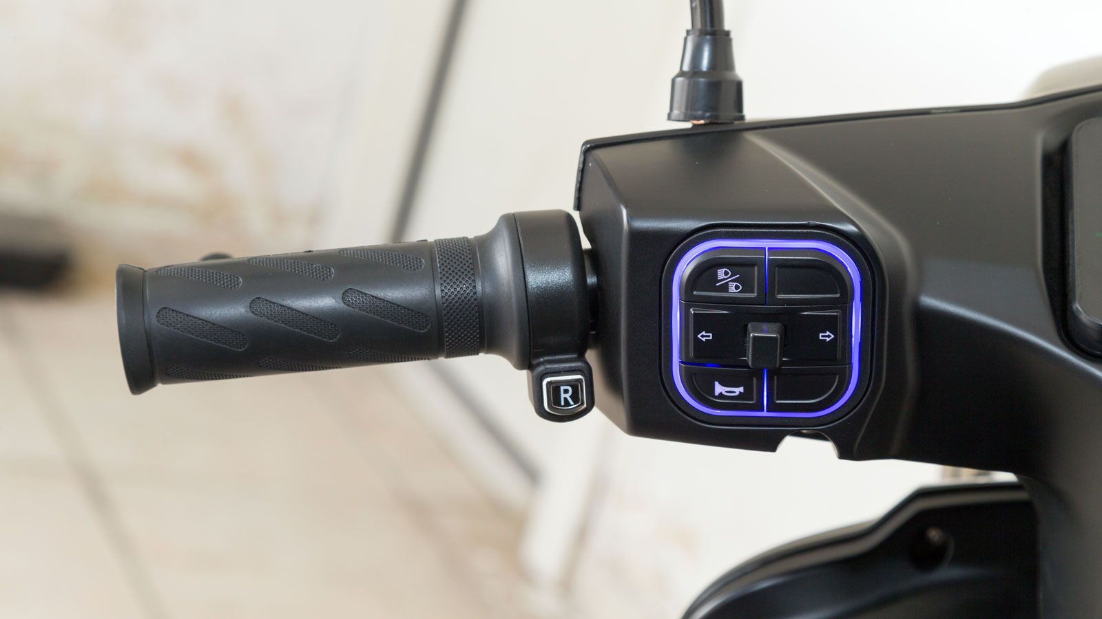 Αριστερός διακόπτης.