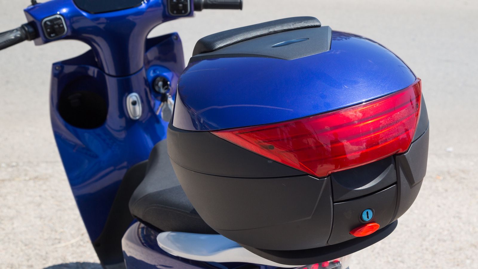 Η μπαγκαζιέρα είναι στο βασικό εξοπλισμό.