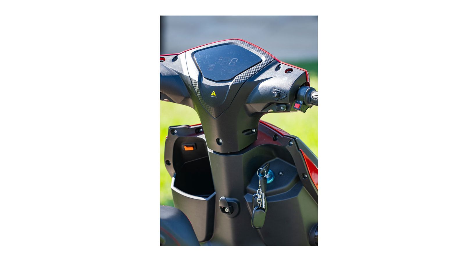 ESF E-Ride MT-5: Με κινητήρα 2.600W και αυτο-φόρτιση
