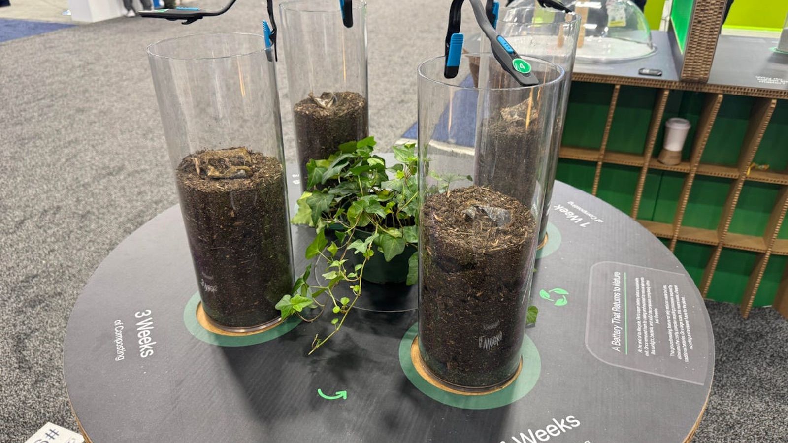 Χάρτινη μπαταρία παίρνει επιχορήγηση 2 εκατομμύρια, αν και δεν αρκεί ούτε για λάμπα.