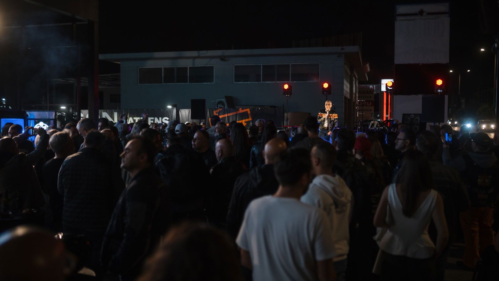 Το event συγκέντρωσε πλήθος από τον χώρο των media, της μόδας, της μουσικής και φυσικά των μηχανών, σε μια ατμόσφαιρα που απέπνεε το αυθεντικό πνεύμα 