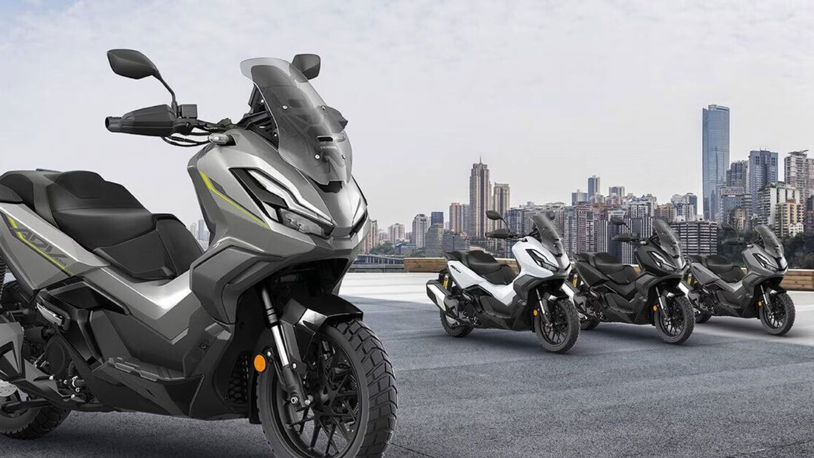Aμεσα διαθέσιμα τα νέα Honda ADV 350 με νέες αποχρώσεις και προσφορές στη Motorrad Βιταλιώτης 