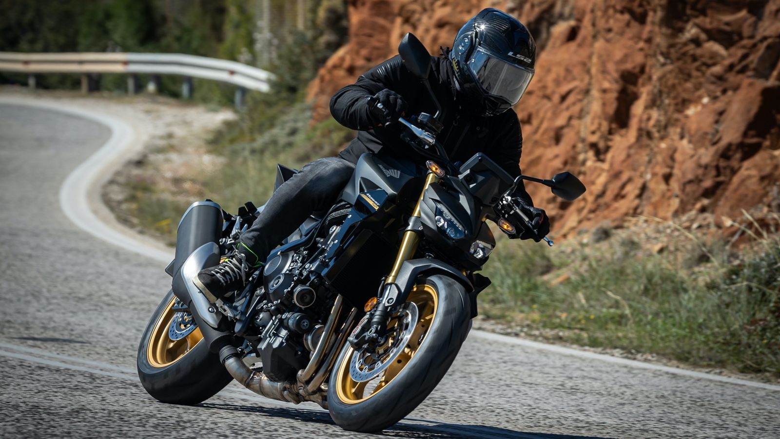 Παρουσιάστηκε στην Ελλάδα η Honda CB1000 Hornet