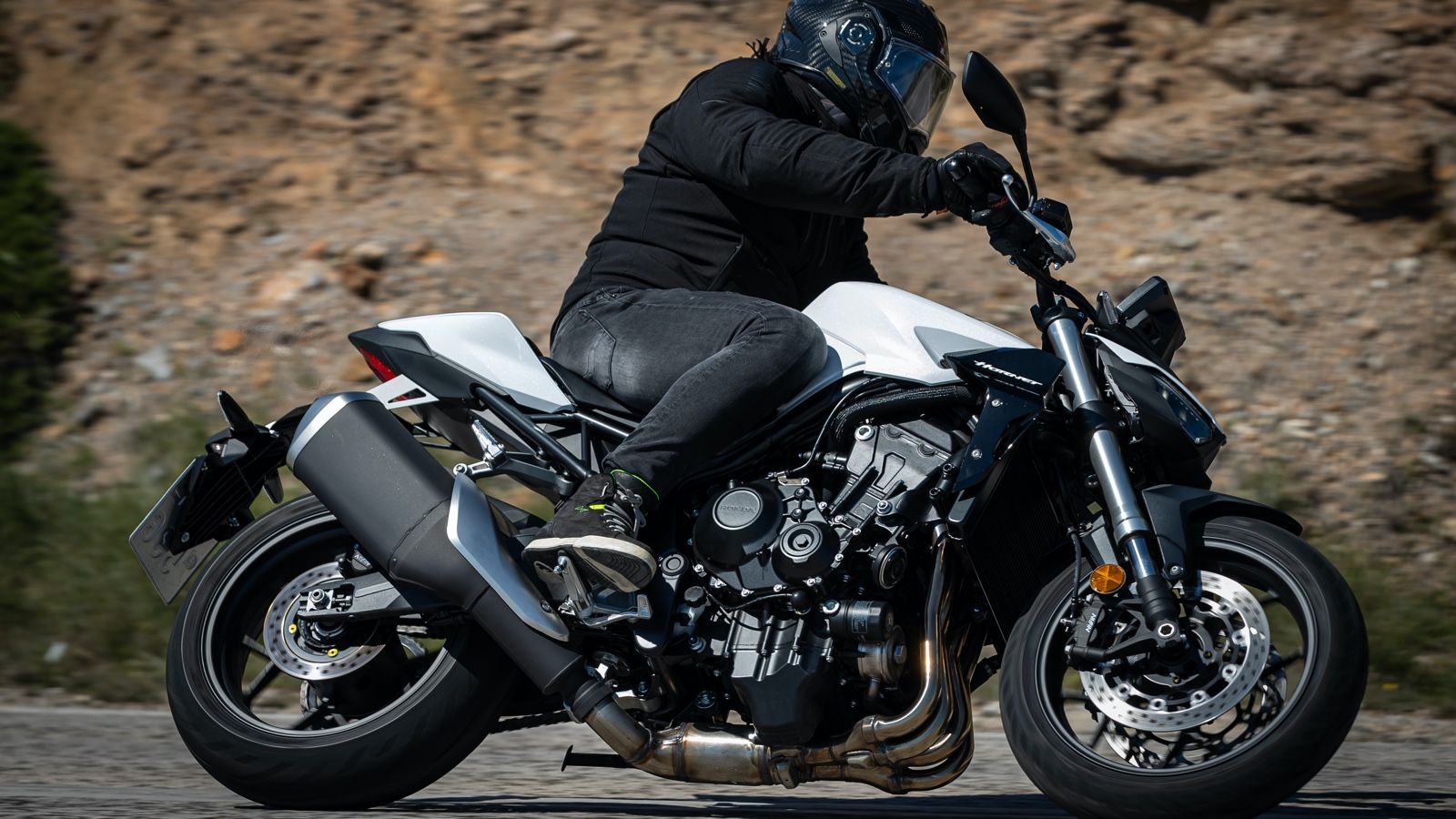 Παρουσιάστηκε στην Ελλάδα η Honda CB1000 Hornet