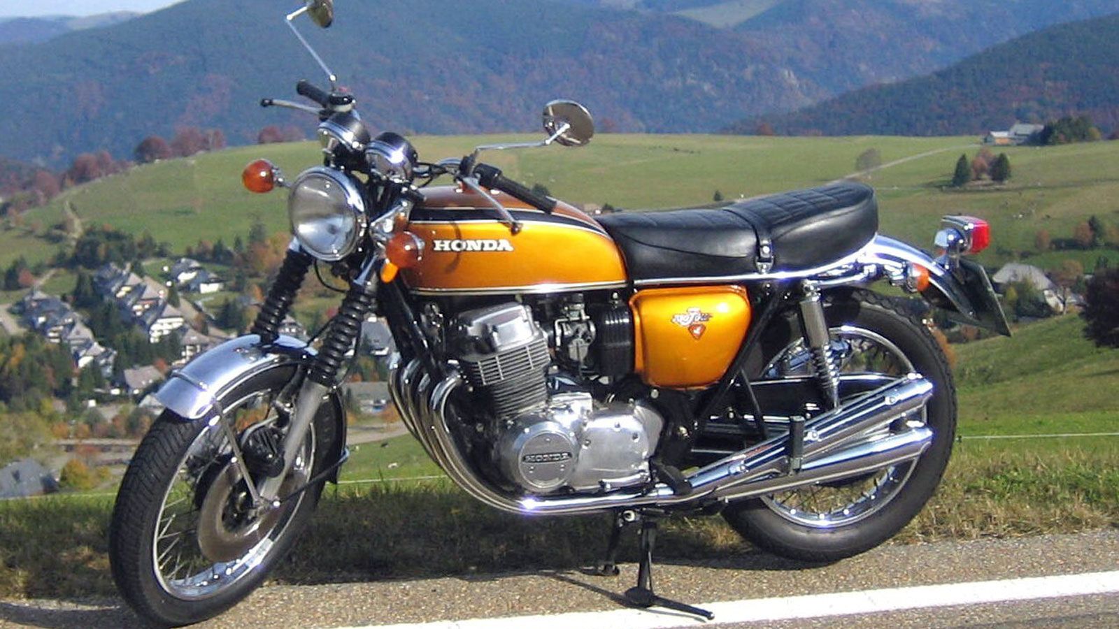 Το CB750 ήταν το πρώτο μοντέλο της που μπήκε σε γραμμή συναρμολόγησης μαζικής παραγωγής, με στόχο τη μείωση κόστους και την αύξηση διαθεσιμότητας. 