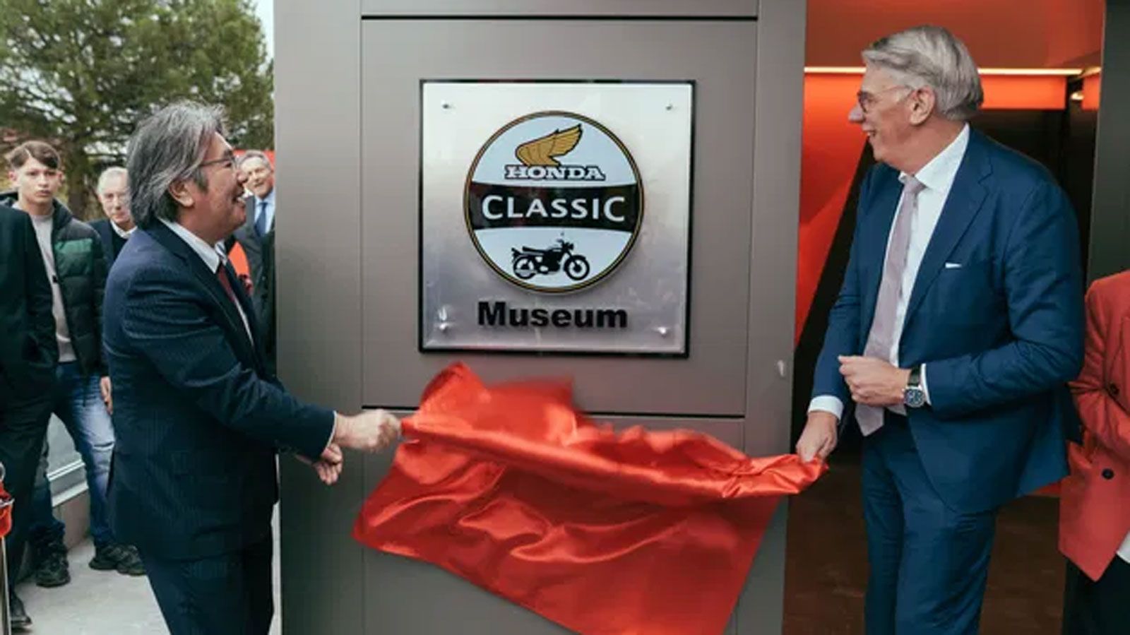 Τα εγκαίνια πραγματοποιήθηκαν παρουσία υψηλόβαθμων στελεχών της Honda από την Ευρώπη και την Ιαπωνία. Μεταξύ άλλων παρευρέθηκαν ο Πρόεδρος της Honda M