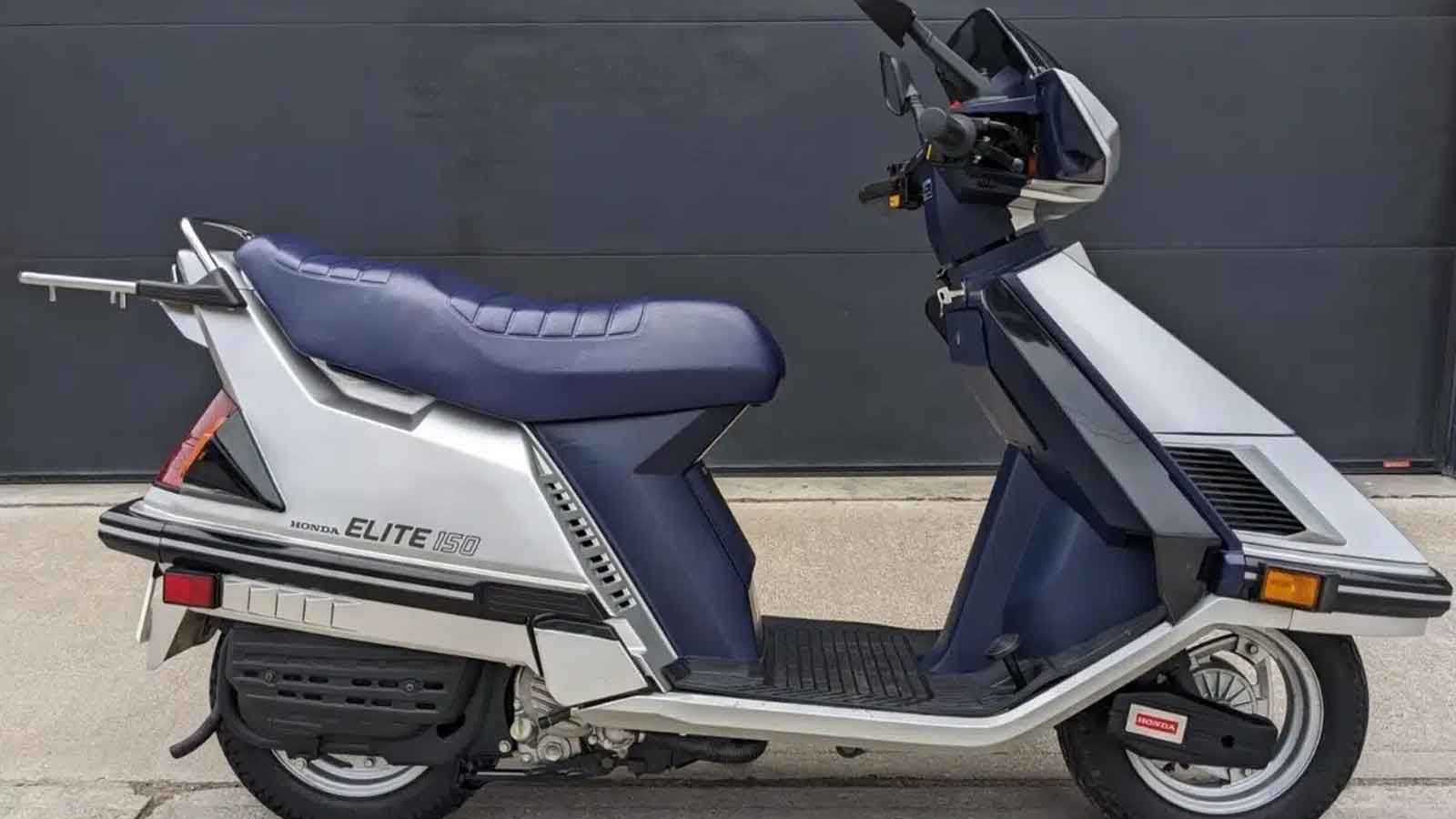 Ένα Honda Elite 150 που μοιάζει να βγήκε μόλις από το κουτί