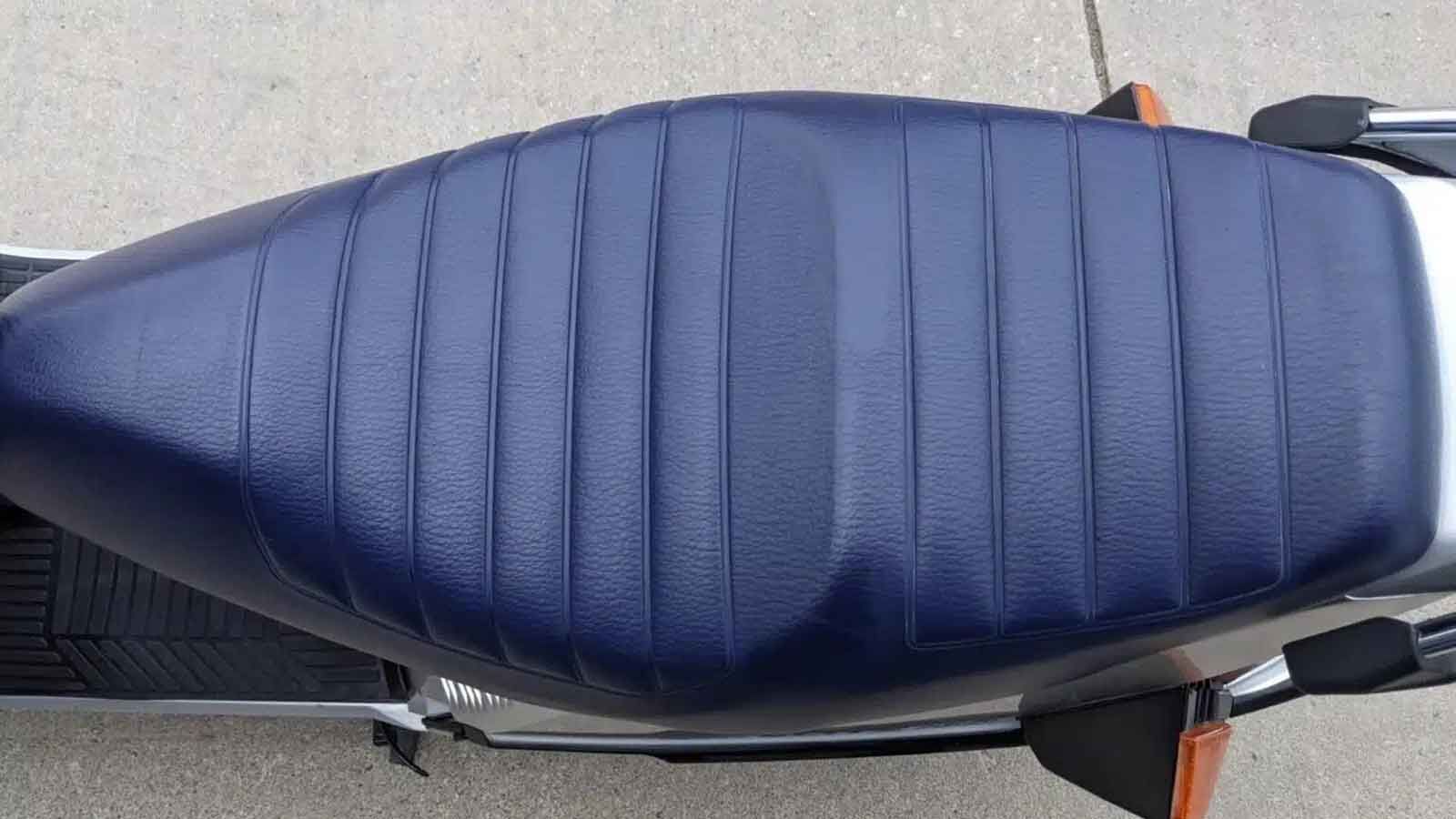 Ο νικητής, αφού το οδήγησε για λίγα λεπτά σε ένα πάρκινγκ, το πήρε στο σπίτι με ρυμουλκούμενο και το στάθμευσε στο γκαράζ του