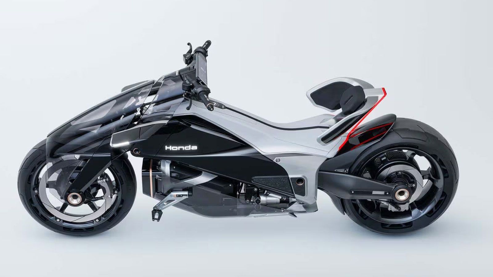 Πρόκειται για ένα ηλεκτρικό πρωτότυπο που δεν περιορίζεται στη φαντασία, αλλά αποτυπώνει με ρεαλισμό τη μορφή των μοτοσυκλετών της δεκαετίας του 2030.