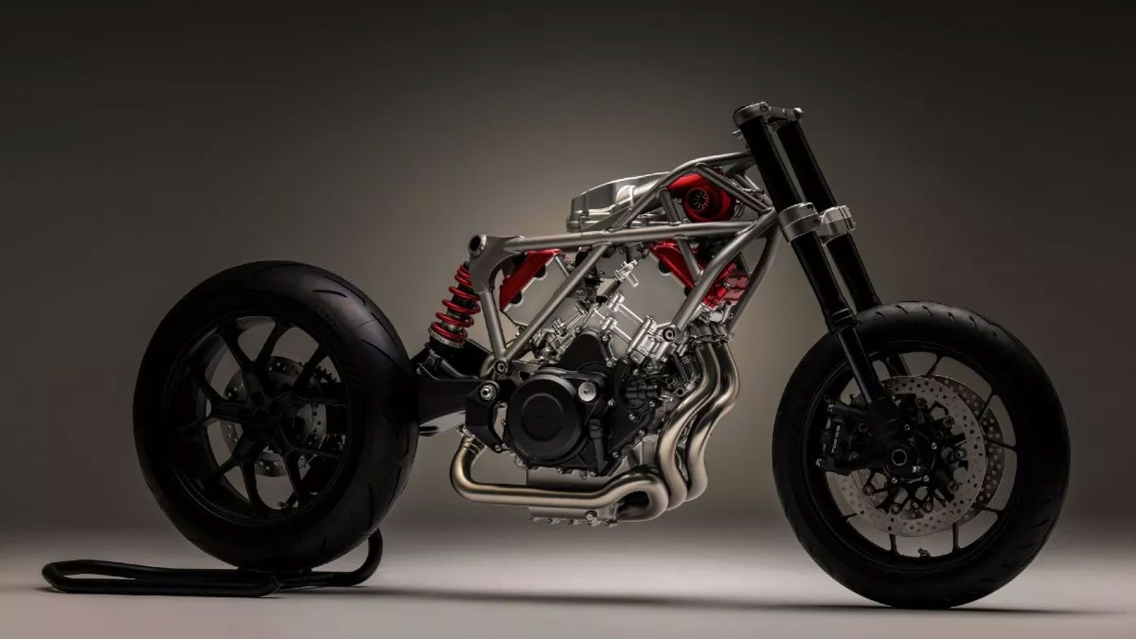 Το κέντρο βάρους της φετινής παρουσίας είναι η παγκόσμια αποκάλυψη του V3 Concept, ενός εντυπωσιακού ηλεκτρικού πρωτοτύπου που κάνει το ντεμπούτο του 