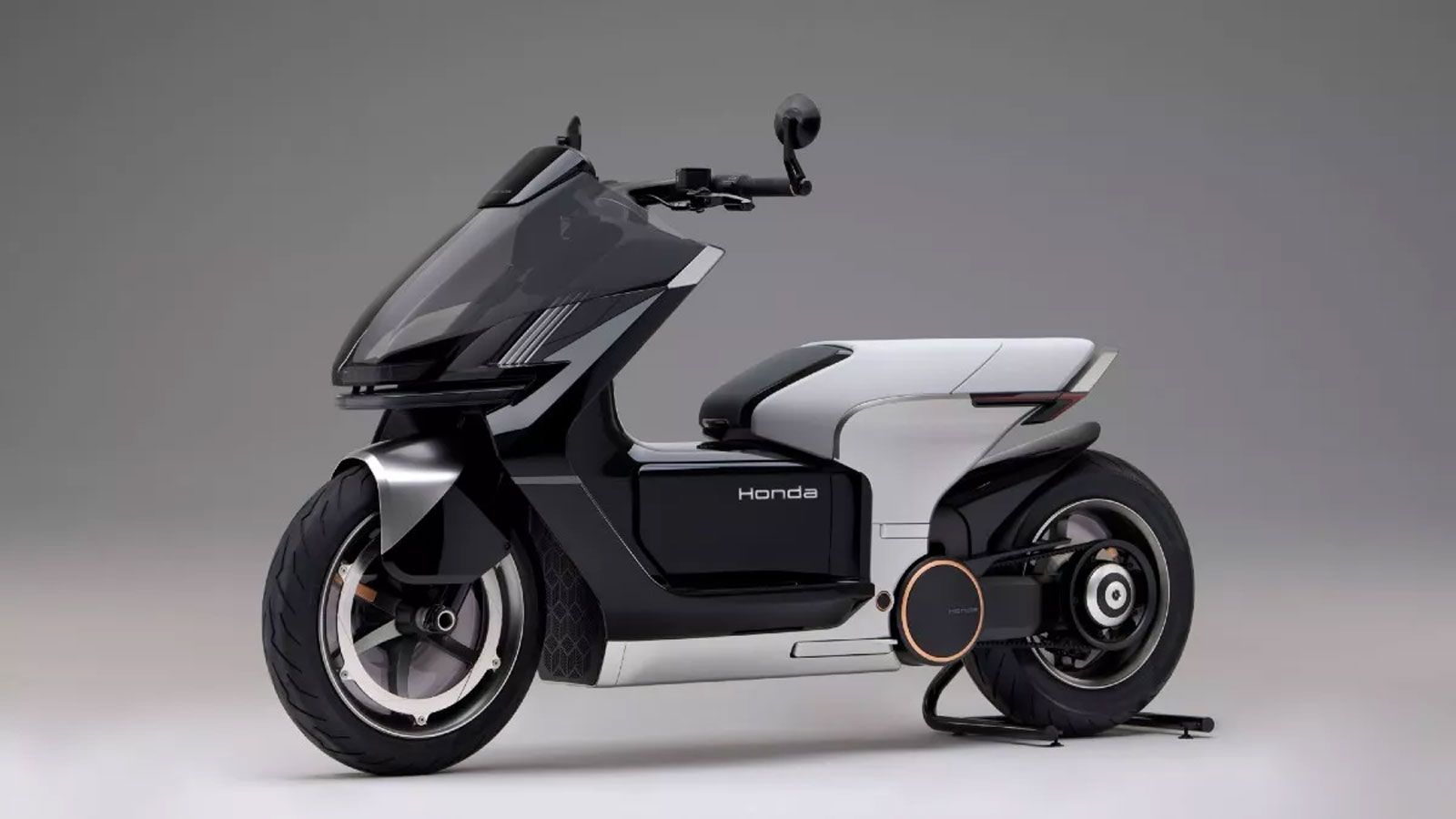 Δίπλα στο V3 Concept, η Honda θα παρουσιάσει και τα EV Fun Concept και Urban EV Concept, δύο μικρότερα ηλεκτρικά πρωτότυπα που απευθύνονται στην αστικ