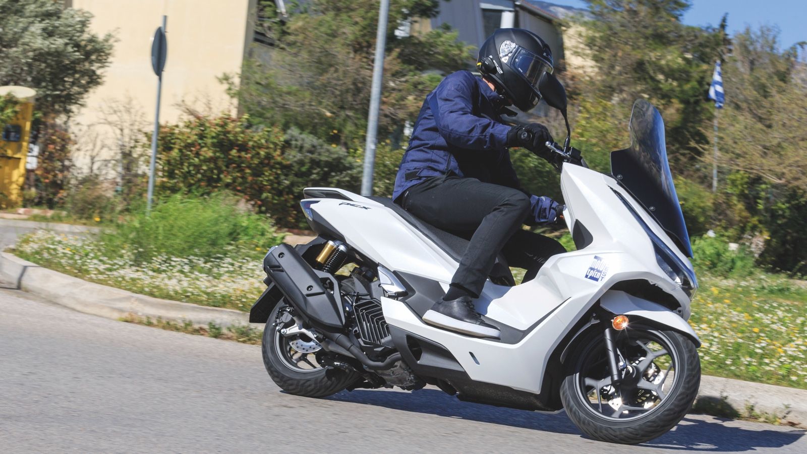 Το PCX παραμένει στην κορυφή των επιλογών για καθημερινή και επαγγελματική χρήση.