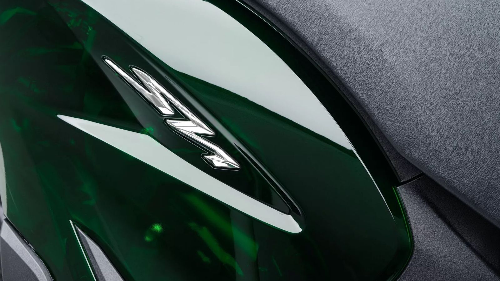 Τα διάφανα πλαστικά δεν είναι βαμμένα μειώνοντας έτσι το περιβαλλοντικό αποτύπωμα.