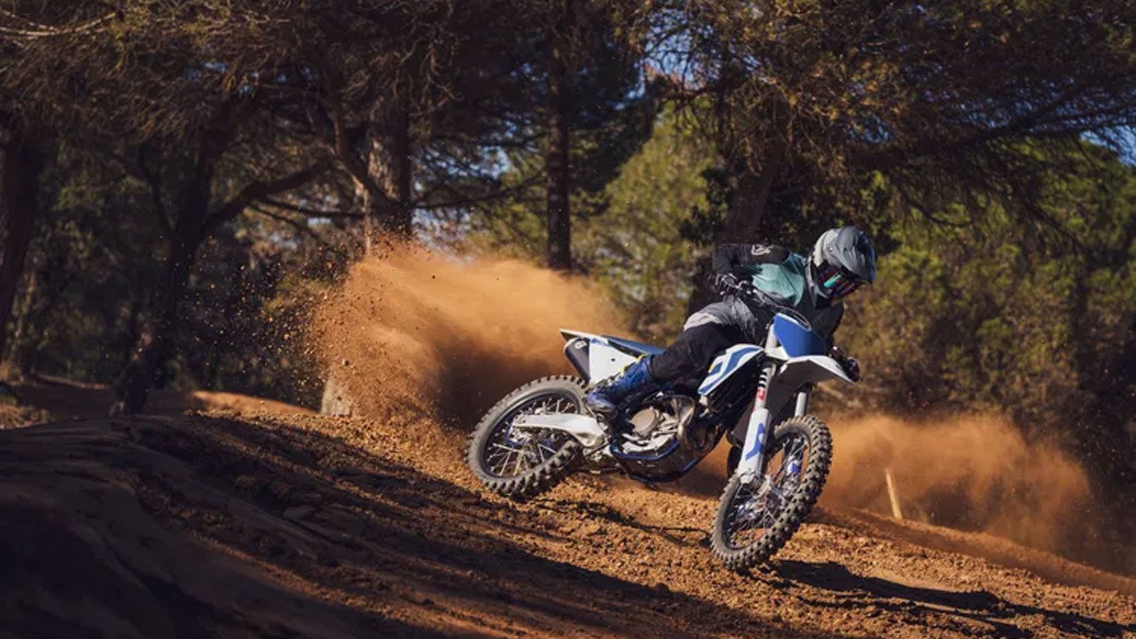Η Husqvarna αποκάλυψε την πλήρη γκάμα motocross για το 2026, ακολουθώντας την πρόσφατη παρουσίαση της KTM.
