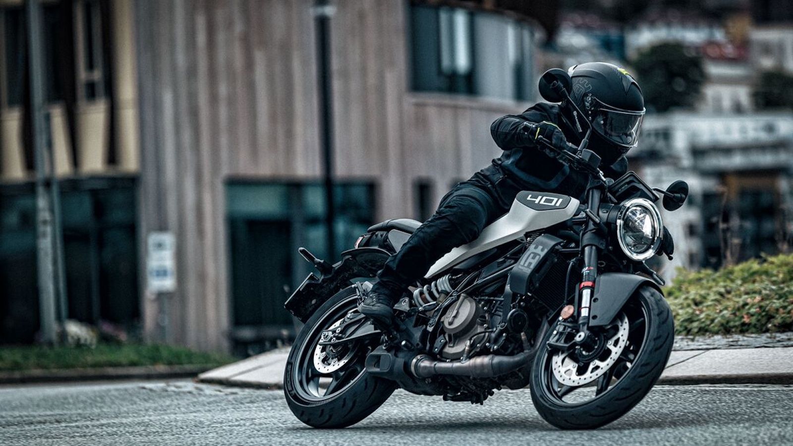 Νέα τιμή για το νεορετρό γυμνό Husqvarna Vitpilen 401