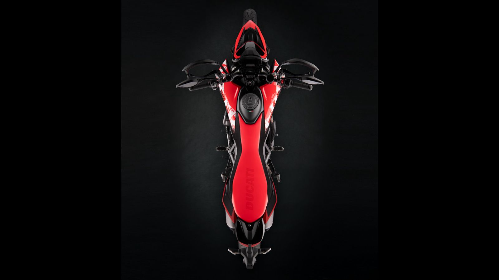 Ducati Hypermotard 950RVE: Με νέο κινητήρα και 80% της ροπής από 3.000 σ.α.λ 