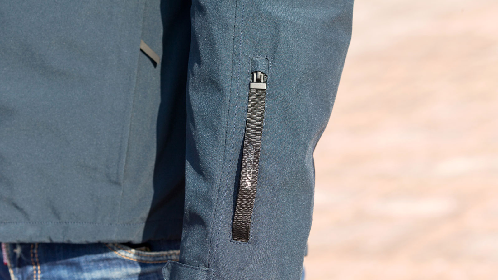 Test IXON Burning: Μπουφάν 4 εποχών, ιδανικό για κάθε μέρα με τεχνολογία XDRY