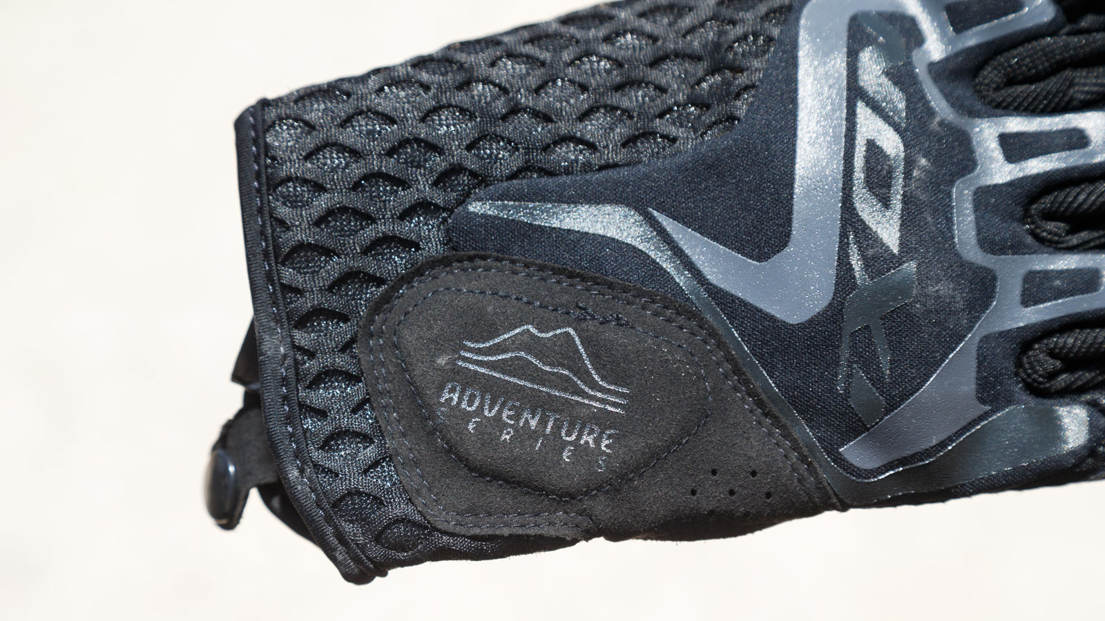 Test καλοκαιρινά γάντια IXON Dirt Air: ADV σχεδιασμός & κορυφαία ποιότητα