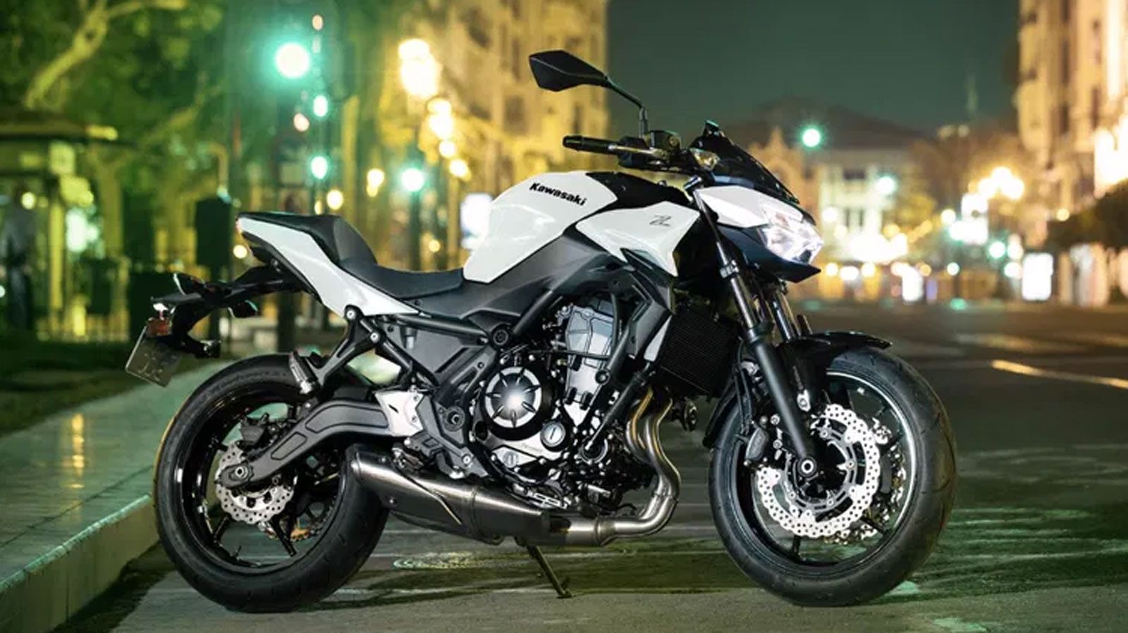 Νέα εμφάνιση με Pearl Blizzard White χρώμα