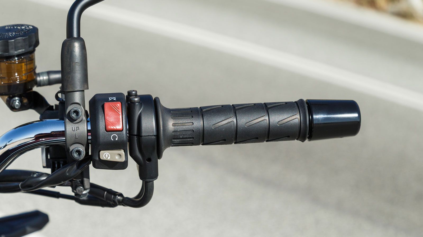 Δεξιός διακόπτης.