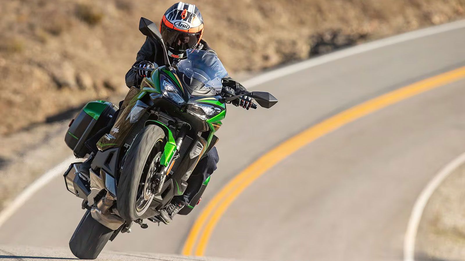 Τα ευρωπαϊκά και αυστραλιανά έγγραφα τύπου ξεκαθαρίζουν την εικόνα: η Kawasaki θα λανσάρει δύο παραλλαγές του Z1100, με κωδικούς ZRT10G και ZRT10H, οι