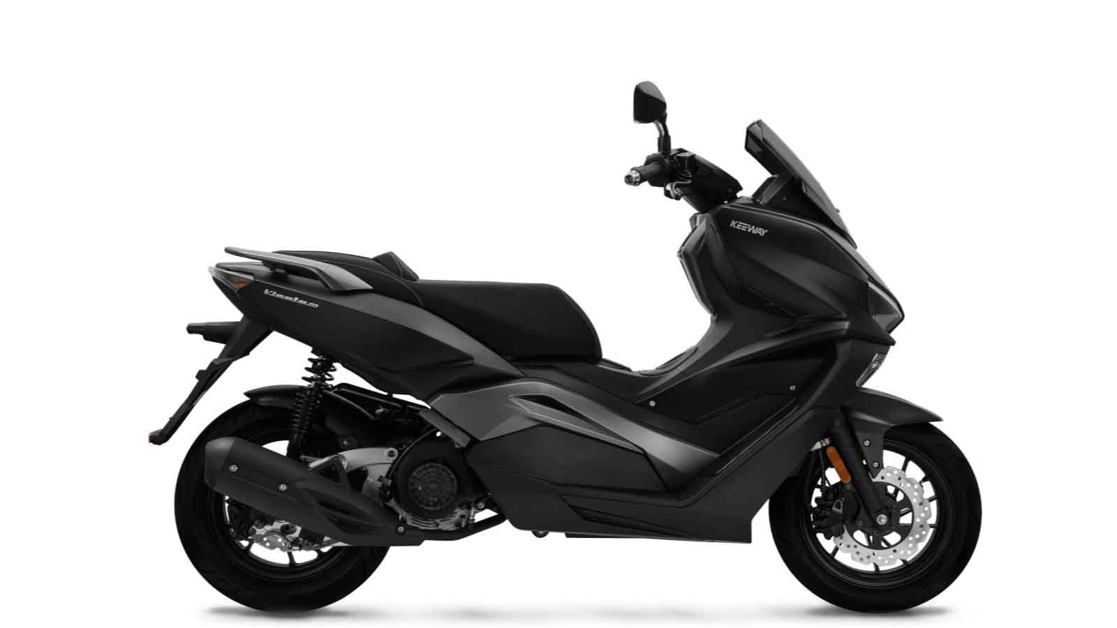 Vieste 125 επιστρέφει ανανεωμένο, ακόμα πιο επιθετικό και με προδιαγραφή Euro 5+. 