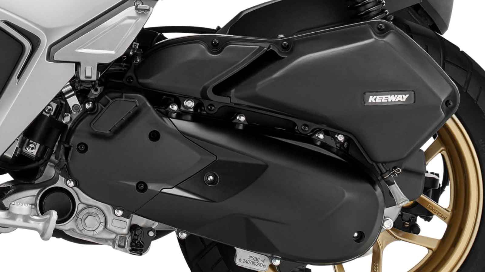 Υδρόψυκτος κινητήρας 125cc – 12 ίπποι & 11,8 Nm ροπής 