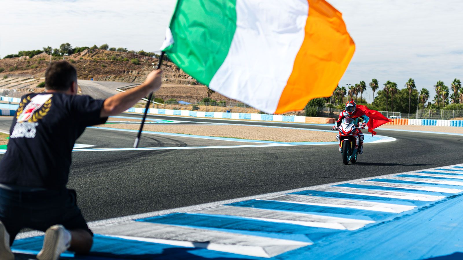 Στο Circuito de Jerez – Angel Nieto, στις 19 Οκτωβρίου 2025, ο Benat Fernandez της ομάδας #109 Retro Traffic KOVE πέτυχε μια από τις πιο θεαματι