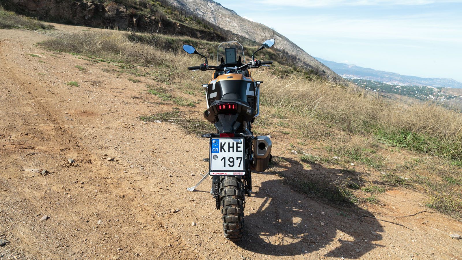 Θες για λόγους ονόματος, θες για λόγους prestige; Μαρσπιέ συνεπιβάτη δεν υπάρχουν και αυτό είναι κάτι με το οποίο θα πρέπει να συμβιβαστείς, πάντως το