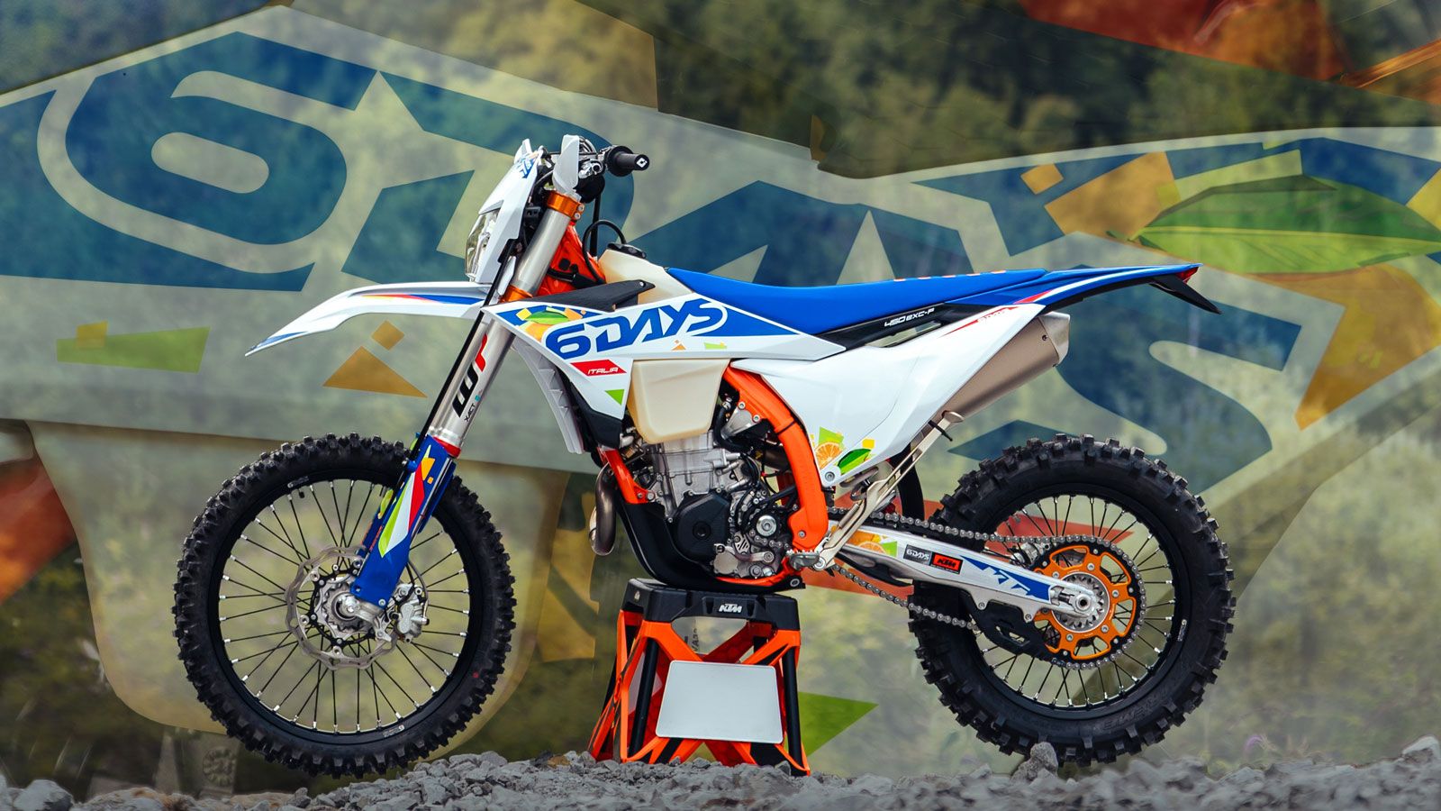 Η KTM ανακοινώνει την κυκλοφορία των ειδικών εκδόσεων EXC 6DAYS 2026, που θα φτάσουν στις αγορές το φθινόπωρο του 2025.