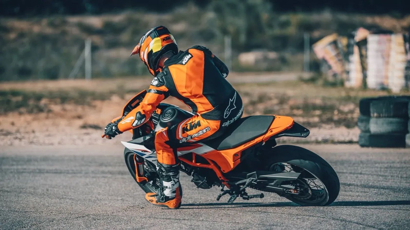 Νέα KTM 125 και 390 SMC R: Έρχονται για να φουντώσουν τη φωτιά στην κατηγορία supermoto