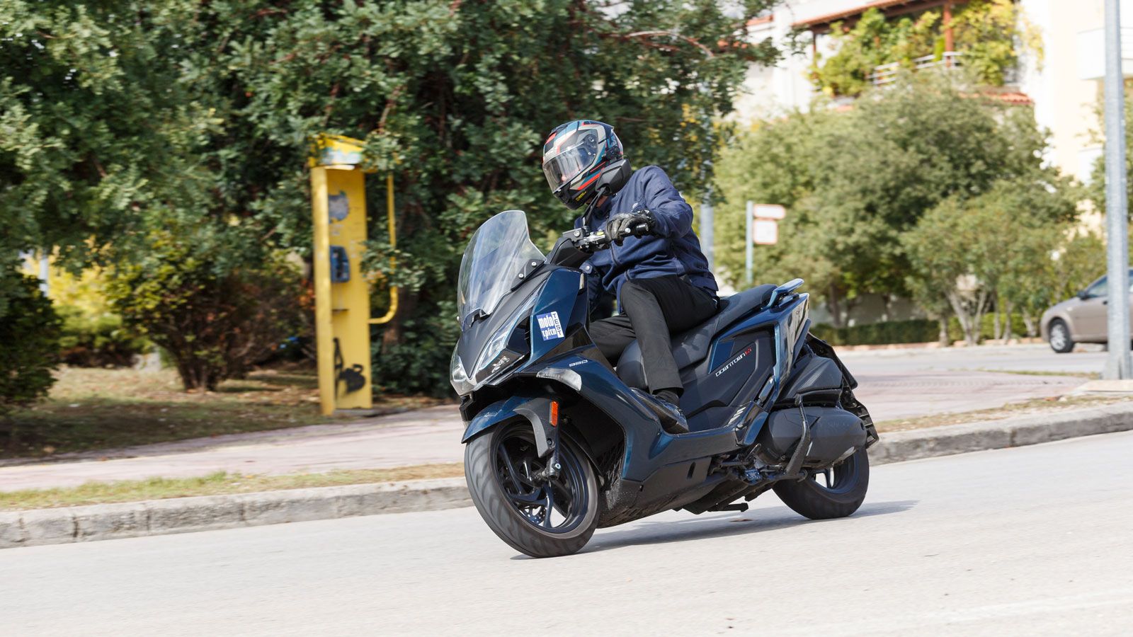 Η επιβλητική σχεδίαση συνοδεύει την premium οδηγική ταυτότητα του Downtown σε κάθε πεδίο που θα κλιθεί να αντιμετωπίσει.