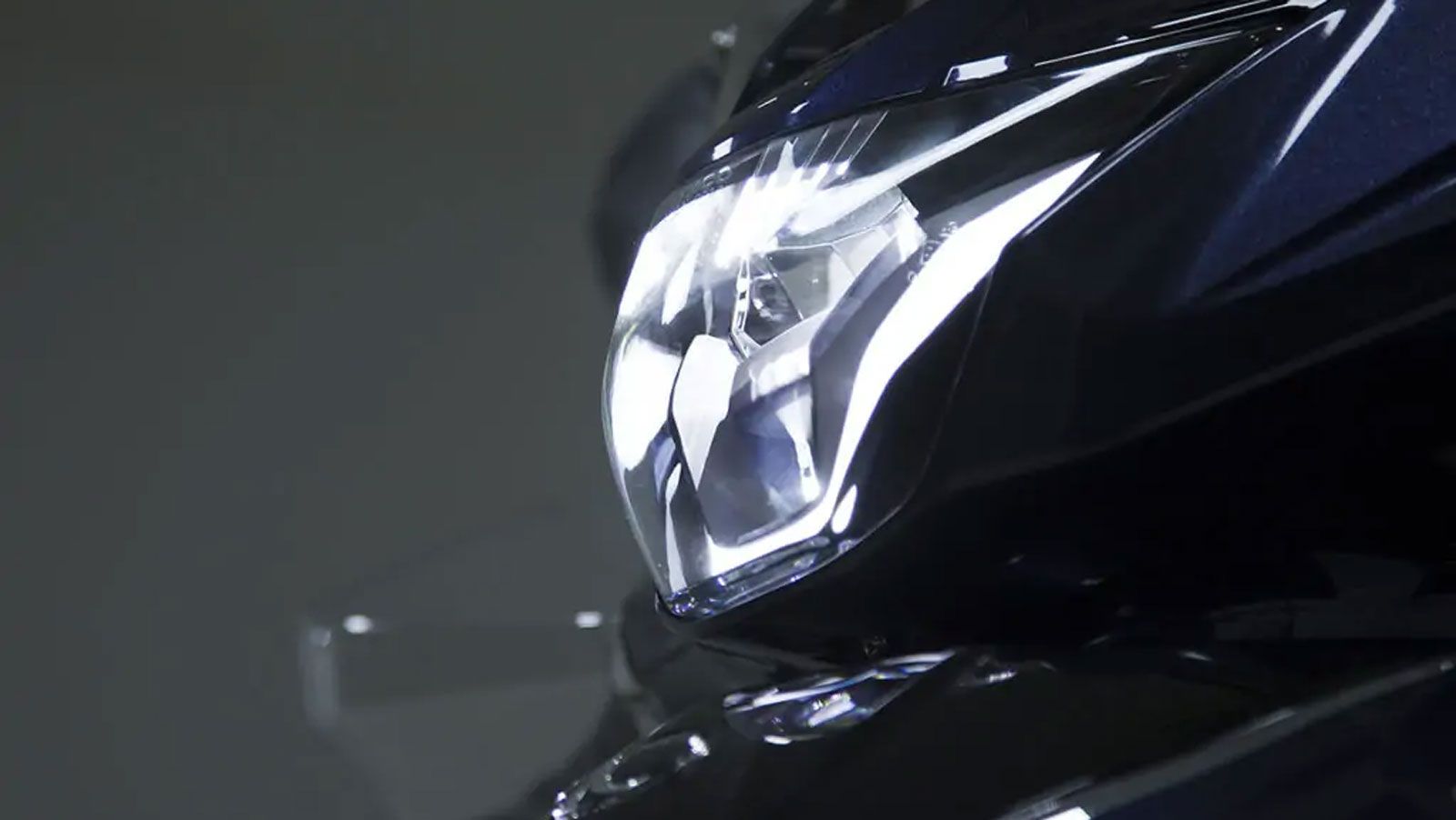 Led φανάρι εμπρός.