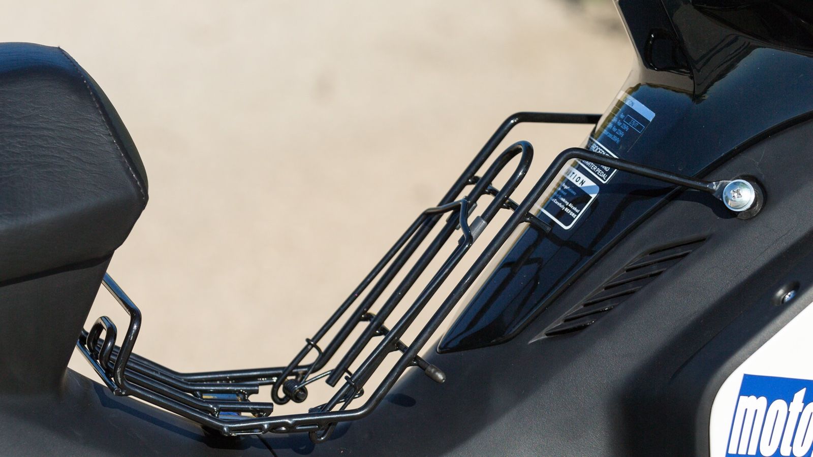 Σχάρα στη ποδιά για να μεταφέρεις τα ψώνια 