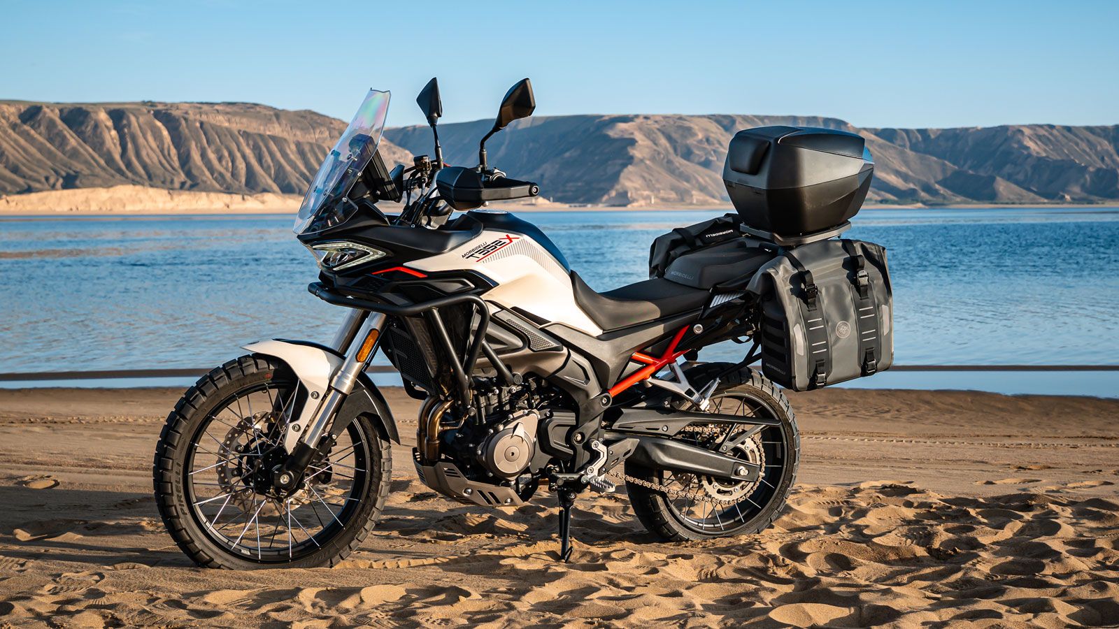 Με ρεζερβουάρ 18 λίτρων και αυτονομία έως 400 χλμ, το T352X υπόσχεται ταξίδια μεγάλης διάρκειας χωρίς συχνές στάσεις, ενώ η συνολική κατανάλωση διατηρ