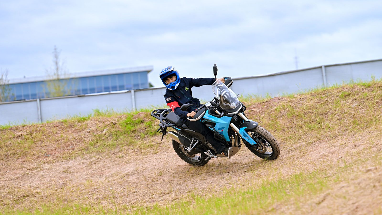 Η Morbidelli, με περισσότερα από 40 μοντέλα Euro 5+, συνεχίζει να παντρεύει την ιταλική κληρονομιά, την ευρωπαϊκή μηχανική και την ανατολική αποδοτικό