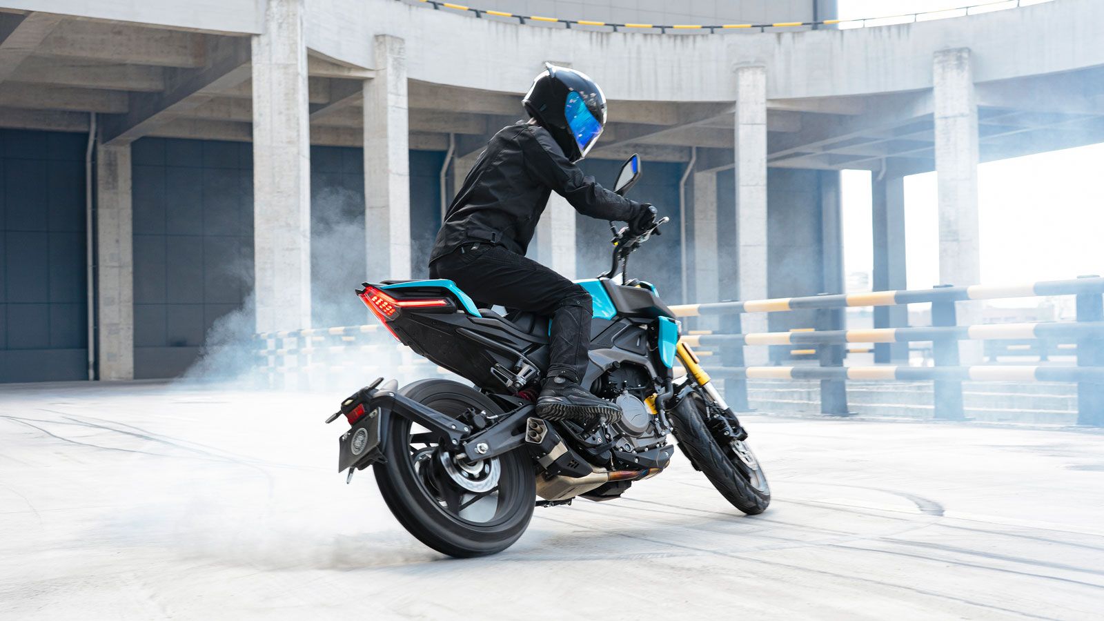 Η Morbidelli Greece ανακοίνωσε την άφιξη της ολοκαίνουριας F352, μιας naked μοτοσυκλέτας που συνδυάζει ιταλικό design, τεχνολογική αρτιότητα και προσι