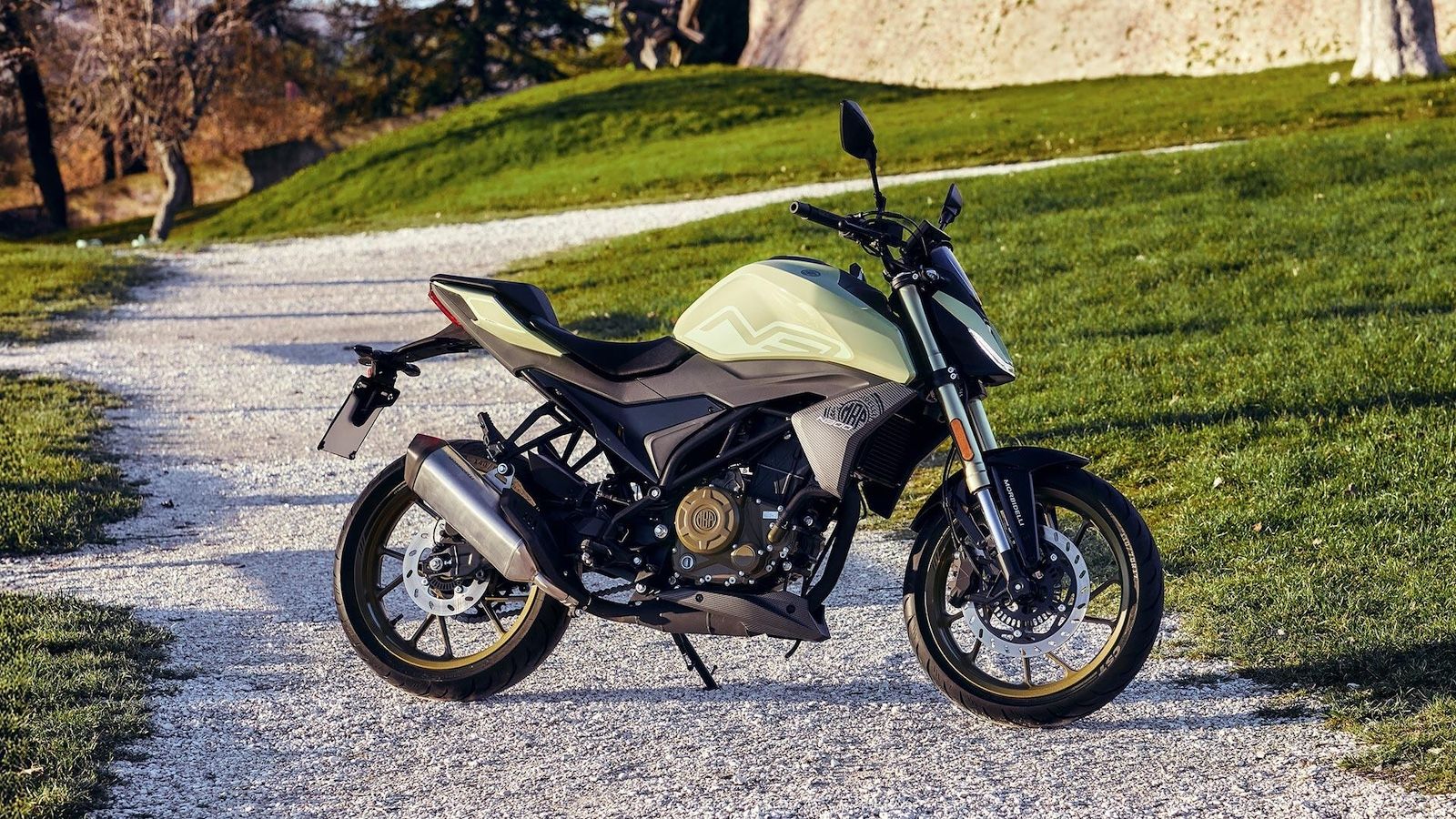 Morbidelli Ν300: Νέα, επιθετική γυμνή, μικρού κυβισμού και πλούσια