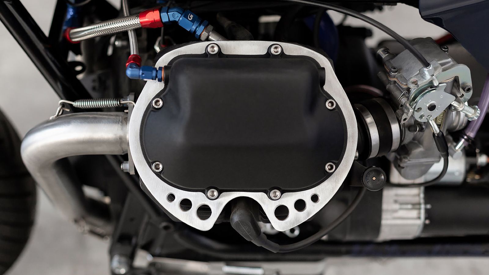 Hokuto: Μια Moto Guzzi SP3 1000 από τη Monza που κλείνει το μάτι στην Ιαπωνία